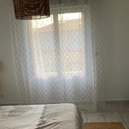 Casa de hóspedes Au Calme